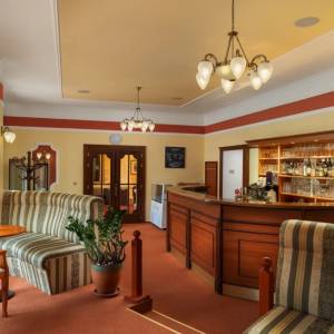 Lobby-Bar