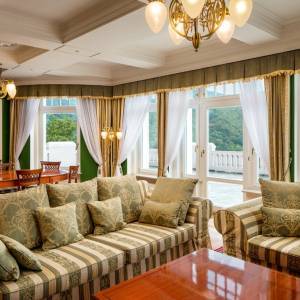 Moser Suite