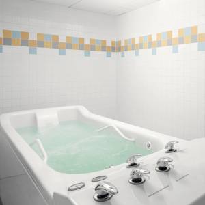 Unterwassermassage 